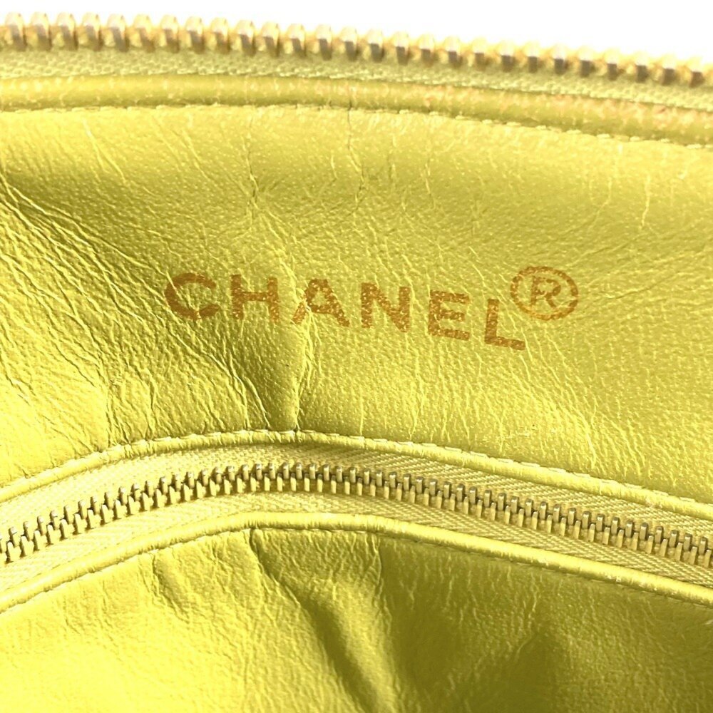 CHANEL Green Caviar Leather Shoulder Bag - Picture 13 of 16
